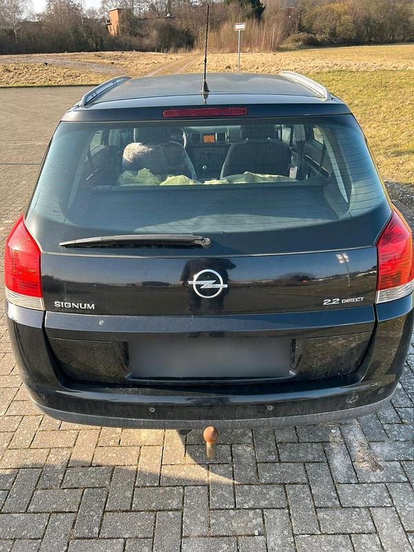 Gebraucht Opel Signum 155 PS (114 kW) 2003 Schwarz Kleinwagen