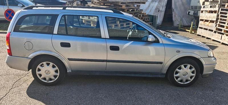 Gebraucht Opel Astra 101 PS (74 kW) 2000 Grau Kombi