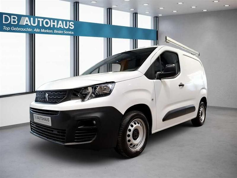 Weiß Gebraucht 2021 Peugeot Partner Premium Van / Kleinbus | 14.280 € (Superpreis) - Bild 1/4