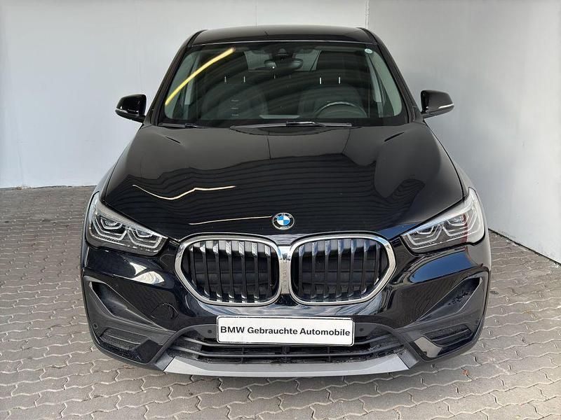 Schwarz Gebraucht 2022 BMW X1 Advantage SUV | 26.889 € (Etwas zu teuer) - Bild 1/4