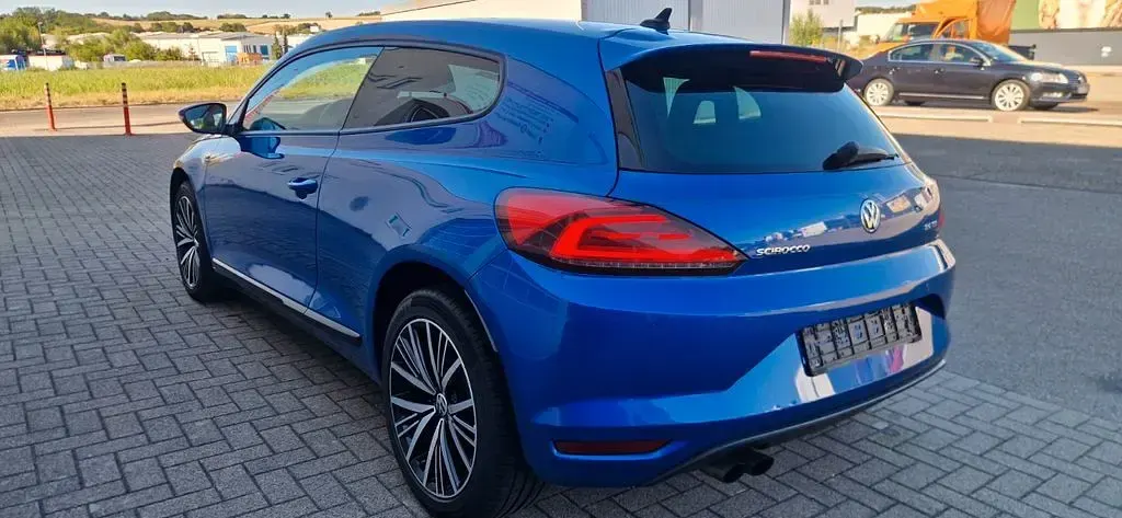 Gebraucht VW Scirocco Allstar 179 PS (131 kW) 2016 Blau Coupé