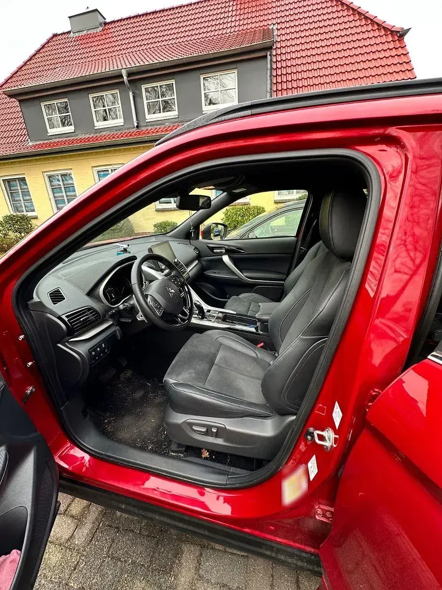 Gebraucht Mitsubishi Eclipse Cross 188 PS (138 kW) 2022 Rot SUV
