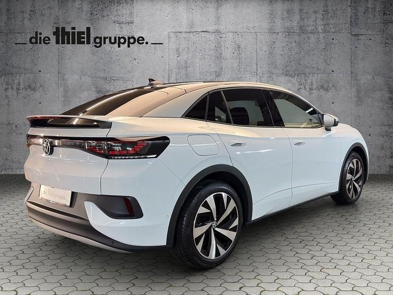 Neu VW ID.5 Pro 210 kW (286 PS) 2026 Gletscherweiß metallic schwarz SUV