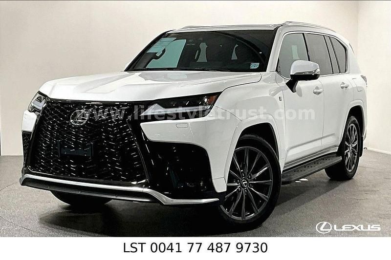 Weiß Gebraucht 2023 Lexus LX600 Sport Line SUV | 93.939 € - Bild 1/4