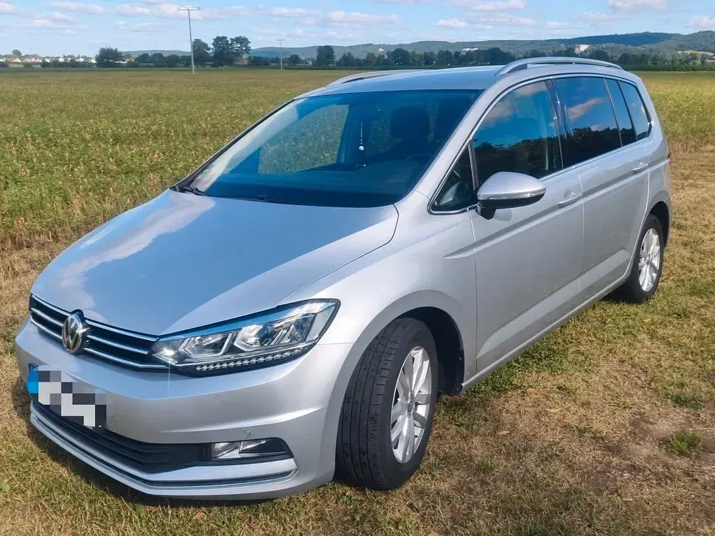 Gebraucht VW Touran Highline 150 PS (110 kW) 2017 Silber Van / Kleinbus