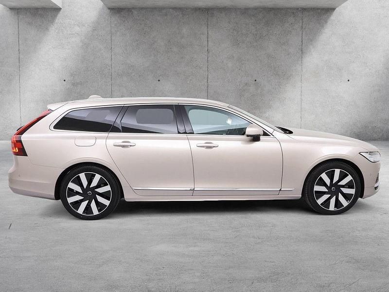 Gebraucht Volvo V90 Plus 398 PS (292 kW) 2025 Beige Kombi