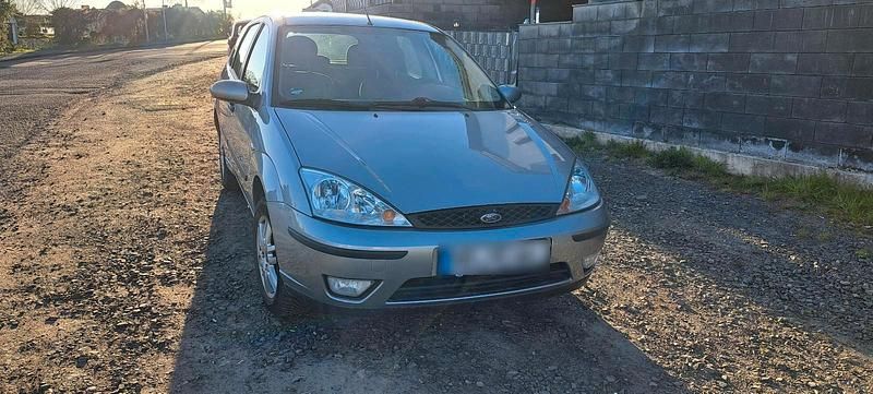 Usata Ford Focus 101 CV (74 kW) 2004 Grigio Berlina