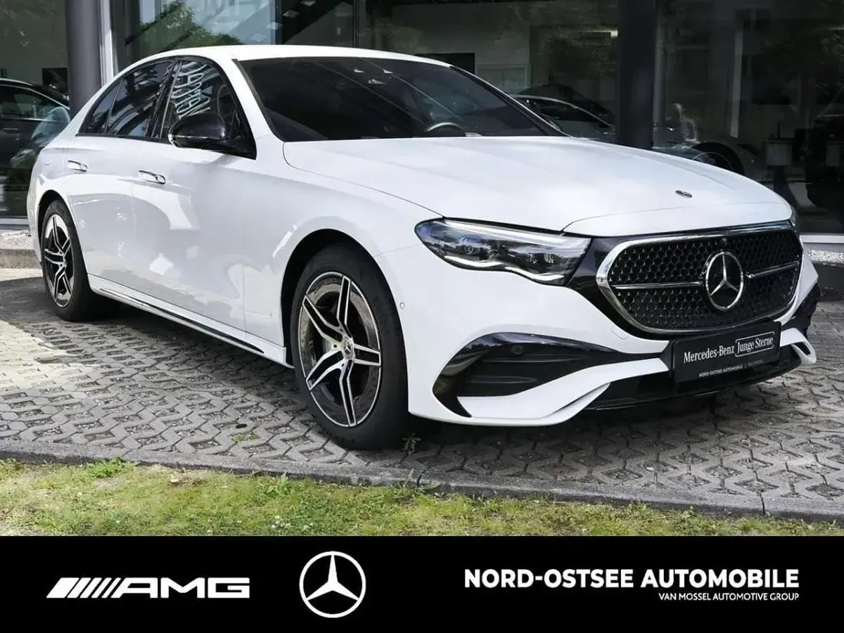 Gebraucht Mercedes E300 Night 204 PS (150 kW) 2024 Unilack polarweiß Limousine