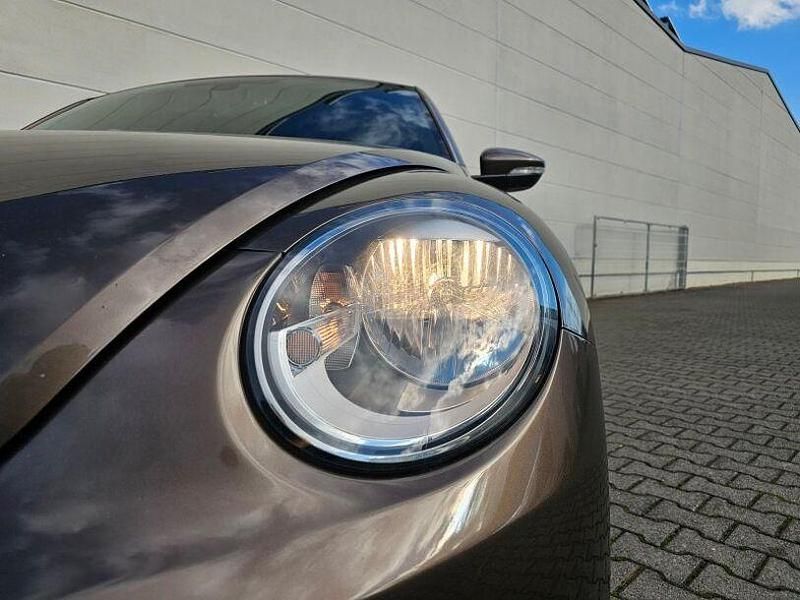 Gebraucht VW Beetle Design 105 PS (77 kW) 2012 Toffeebraun metallic Kleinwagen