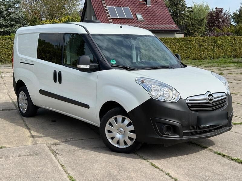 Weiß Gebraucht 2014 Opel Combo Van / Kleinbus | 4.900 € (Guter Preis) - Bild 1/4