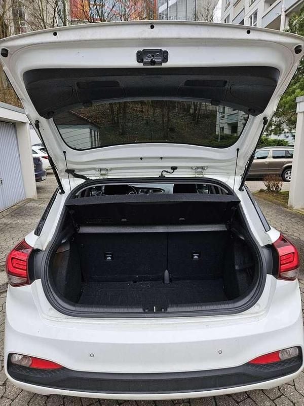 Gebraucht Hyundai i20 Active 84 PS (61 kW) 2020 Kleinwagen