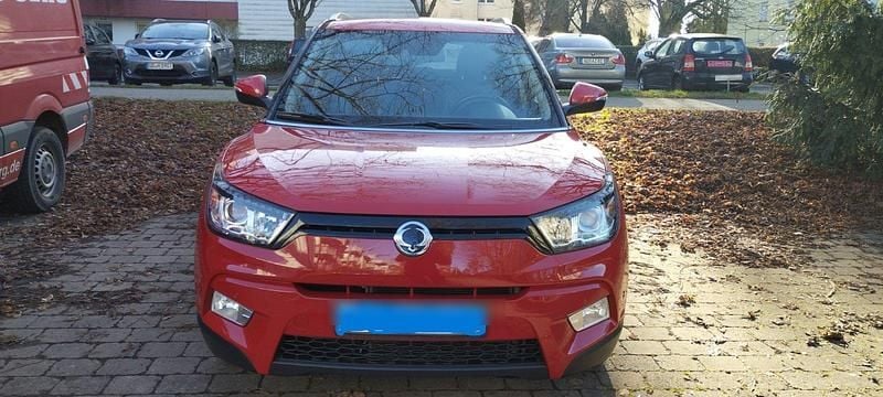 Gebraucht Ssangyong (KGM) Tivoli Quartz 130 PS (95 kW) 2017 Rot SUV