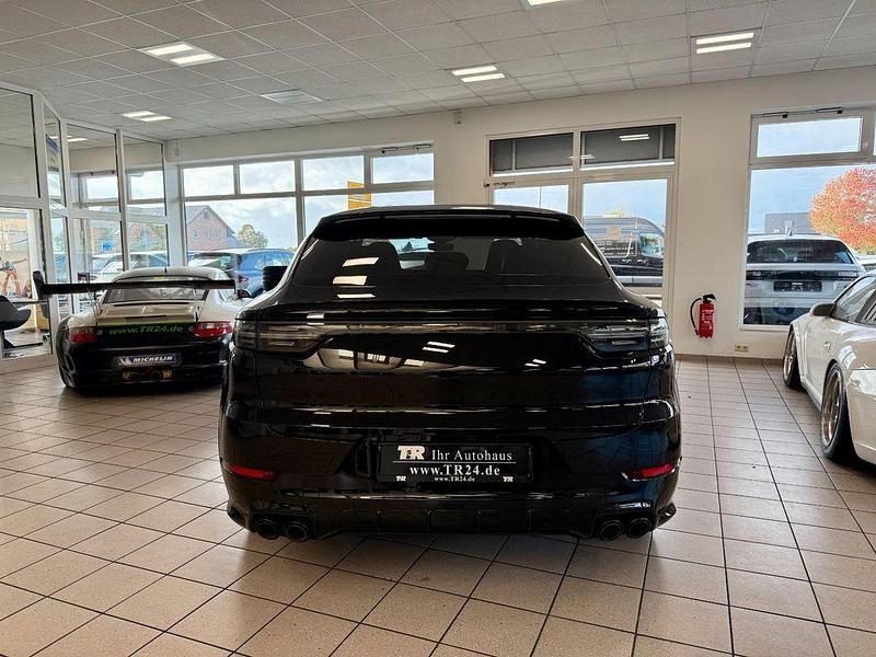 Gebraucht Porsche Cayenne Coupe 460 PS (338 kW) 2022 Schwarz Coupé