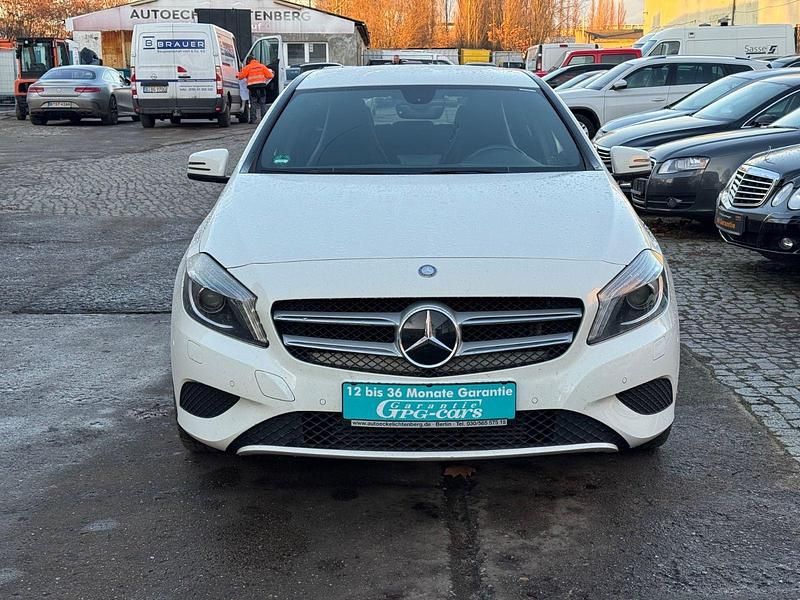 Gebraucht Mercedes A250 AMG 211 PS (155 kW) 2015 Calcitweiss  unilack Limousine
