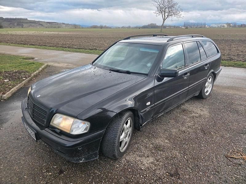 Gebraucht Mercedes C240 170 PS (125 kW) 1999 Schwarz Kombi