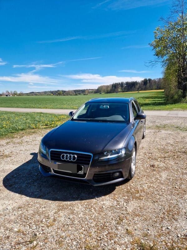 Grau Gebraucht 2009 Audi A4 Ambition Kombi | 5.900 € - Bild 1/4
