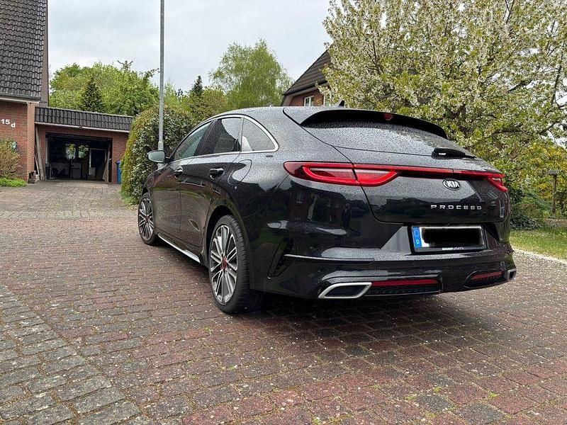Gebraucht Kia ProCeed 136 PS (100 kW) 2021 Schwarz Kombi