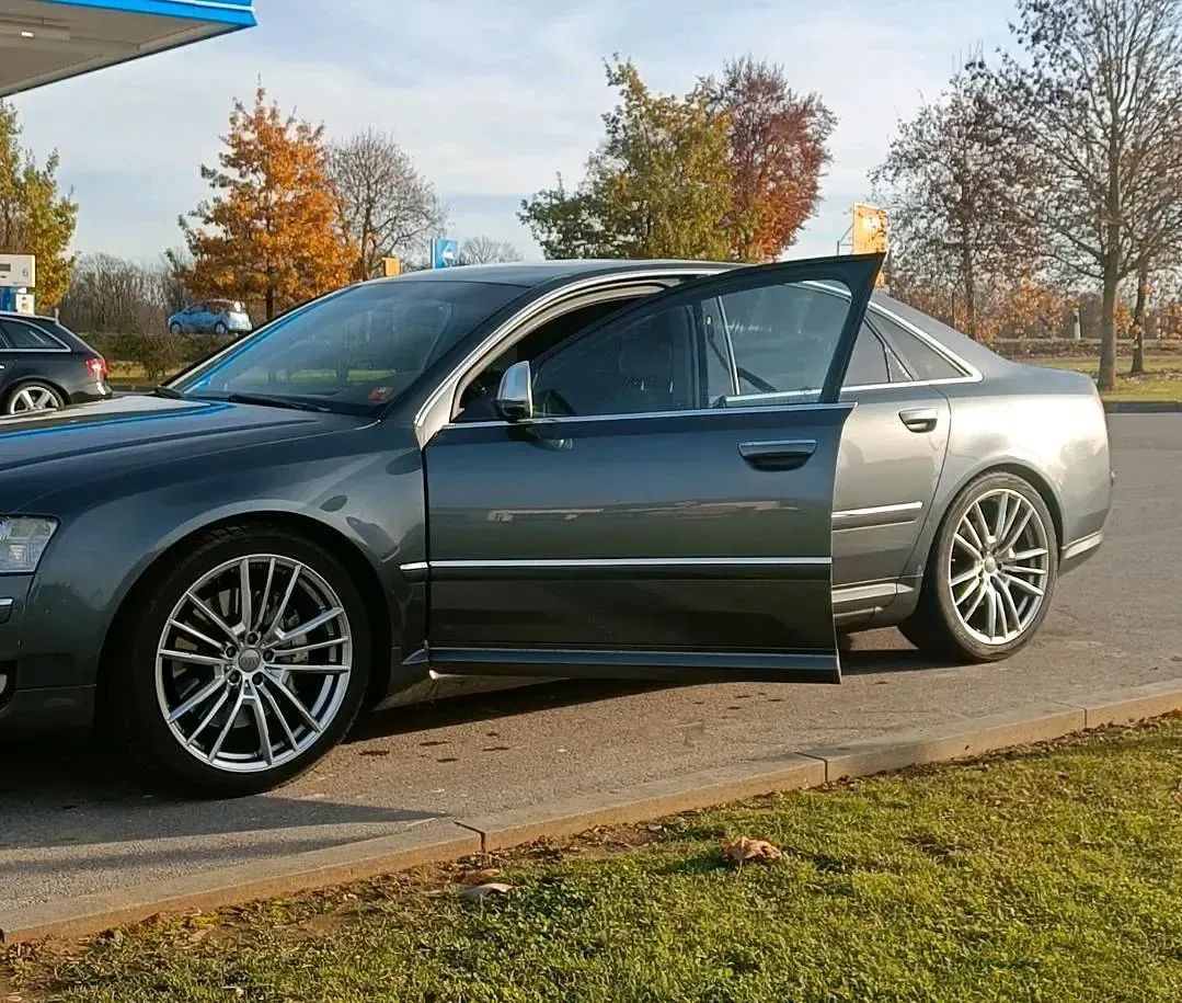 Gebraucht Audi A8 Comfort 326 PS (239 kW) 2008 Silber Limousine