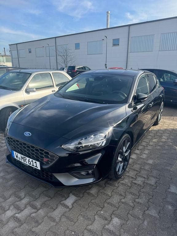 Gebraucht Ford Focus ST 280 PS (205 kW) 2019 Schwarz Limousine