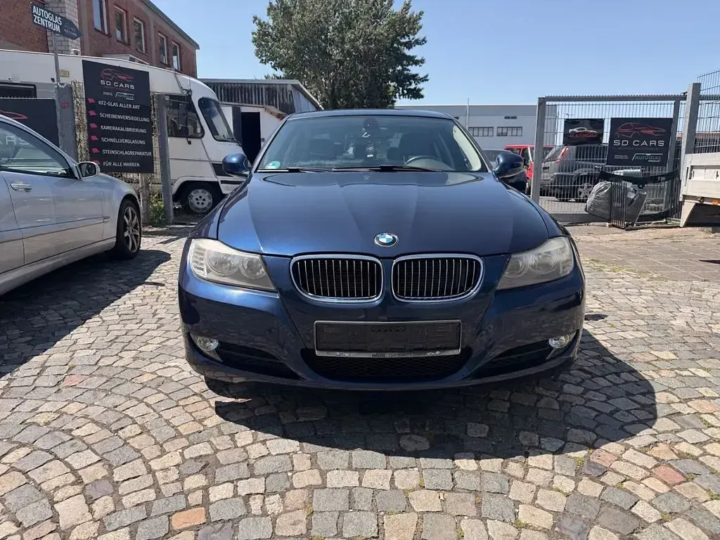 Gebraucht BMW 325 Performance 218 PS (160 kW) 2011 Blau Limousine