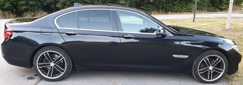 Gebraucht BMW 730 258 PS (189 kW) 2013 Schwarz Limousine