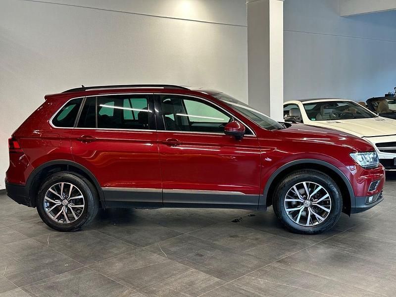 Gebraucht VW Tiguan 150 PS (110 kW) 2019 Rot SUV