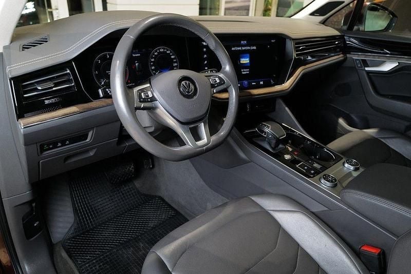 Gebraucht VW Touareg Atmosphere 286 PS (210 kW) 2019 Rot SUV