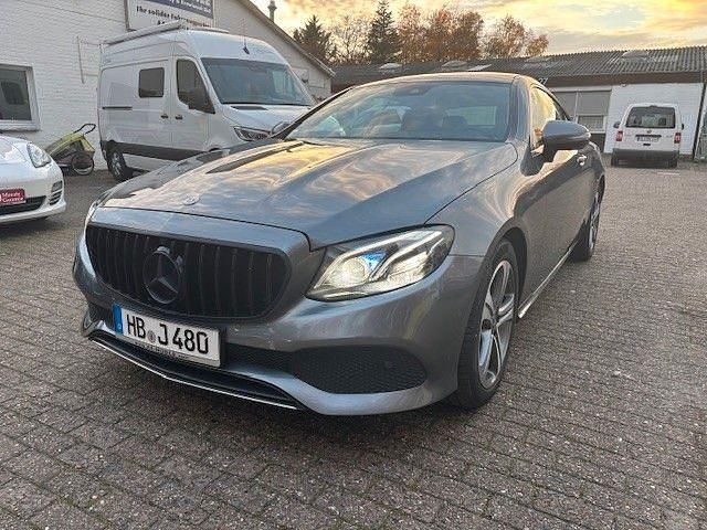 Grau Gebraucht 2018 Mercedes E300 Coupé | 31.999 € (Fairer Preis) - Bild 1/4