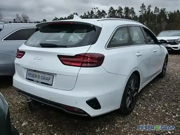 Gebraucht Kia Ceed 136 PS (100 kW) 2024 Cararraweiss Kleinwagen