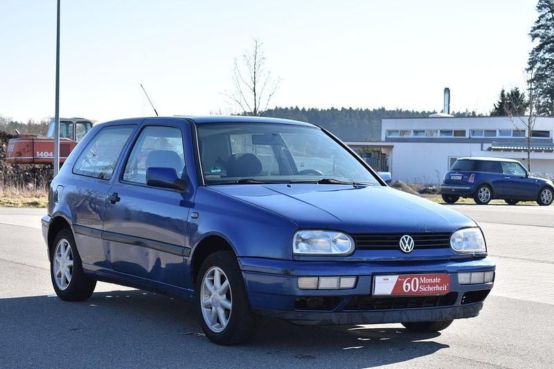 Gebraucht VW Golf III 75 PS (55 kW) 1996 Blau Kleinwagen