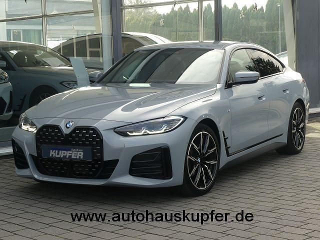 Grau Gebraucht 2023 BMW 420 Gran Coupé M Sport Coupé | 43.900 € (Etwas zu teuer) - Bild 1/4