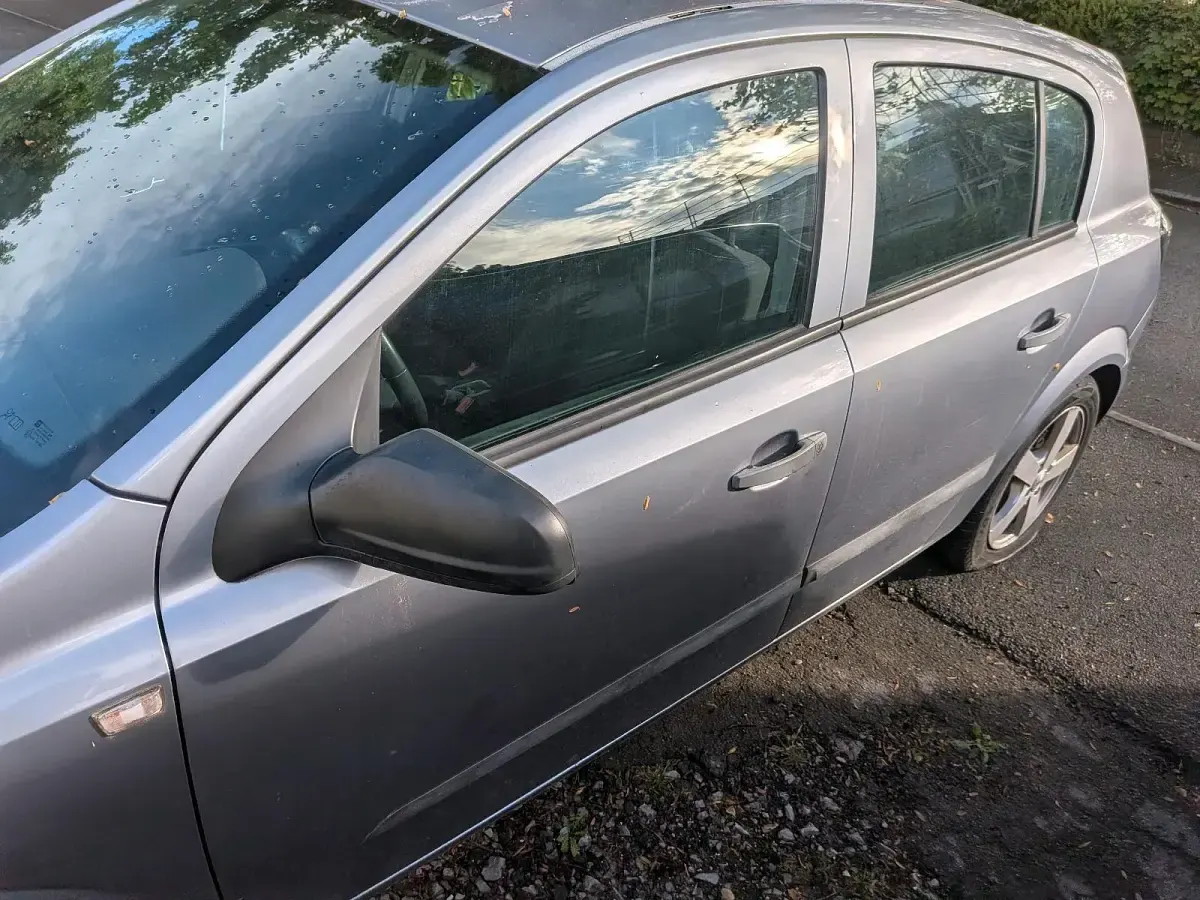 Gebraucht Opel Astra 105 PS (77 kW) 2005 Silber Limousine