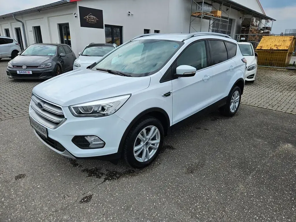 Używany Ford Kuga Cool & Connect 120 KM (88 kW) 2019 Biały SUV