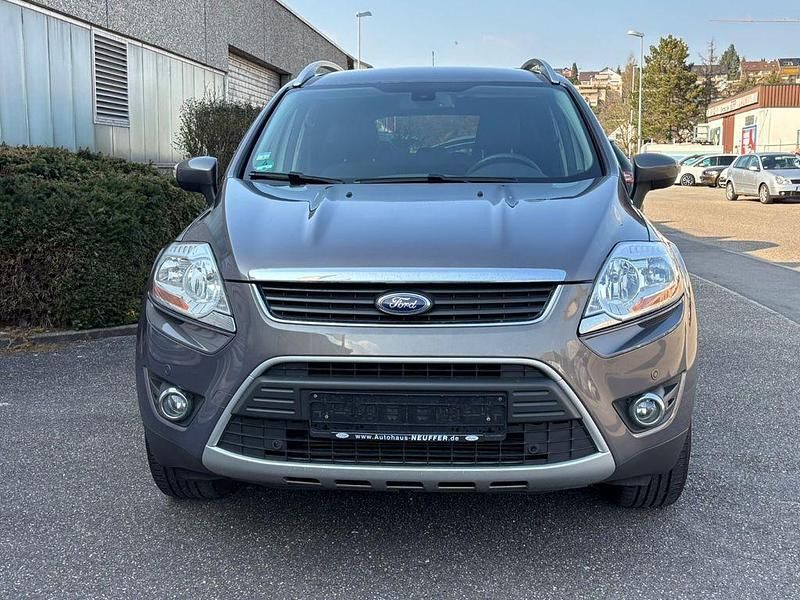 Gebraucht Ford Kuga Titanium 163 PS (119 kW) 2010 Braun SUV