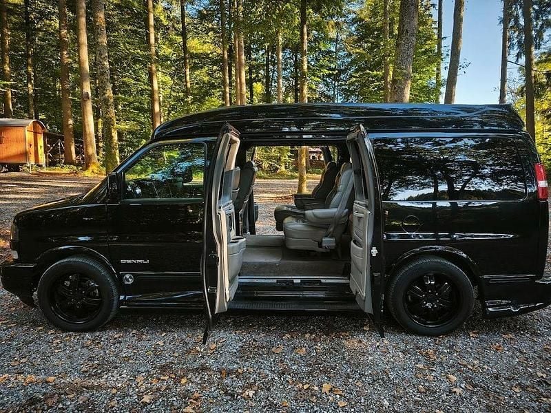 Gebraucht GMC Savana 300 PS (220 kW) 2004 Schwarz Van / Kleinbus