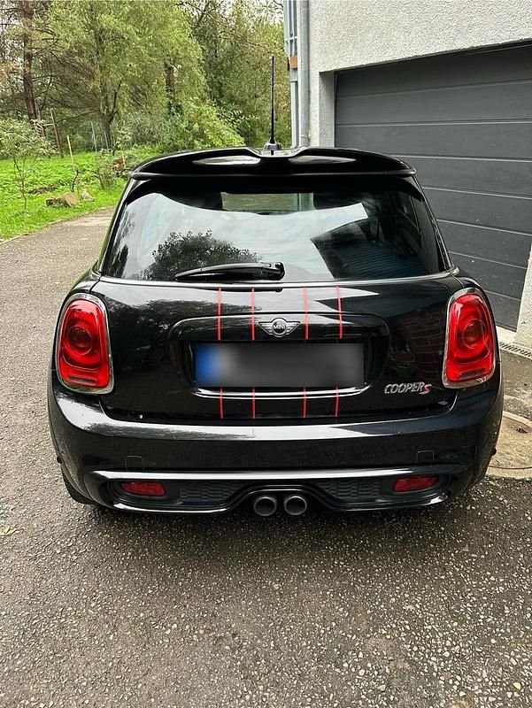 Gebraucht Mini Cooper S Sport 192 PS (141 kW) 2015 Schwarz Kleinwagen
