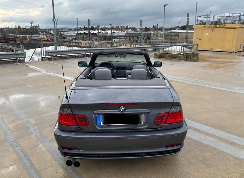 Gebraucht BMW 320 Cabriolet 170 PS (125 kW) 2001 Grau Cabrio