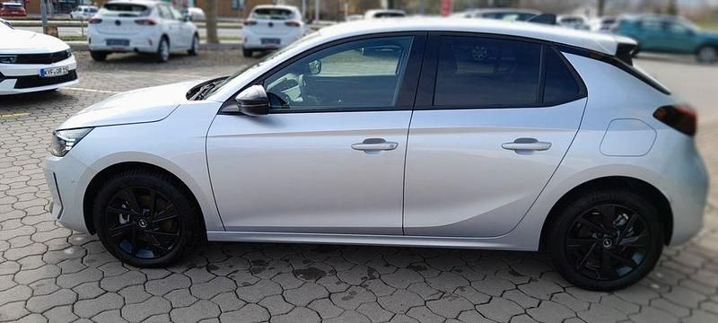 Second-hand Opel Corsa GS Line 101 CP (74 kW) 2024 Argintiu Hatchback