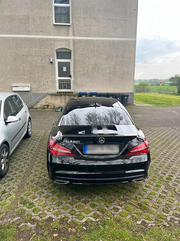 Gebraucht Mercedes CLA200 AMG line 156 PS (114 kW) 2017 Schwarz Limousine