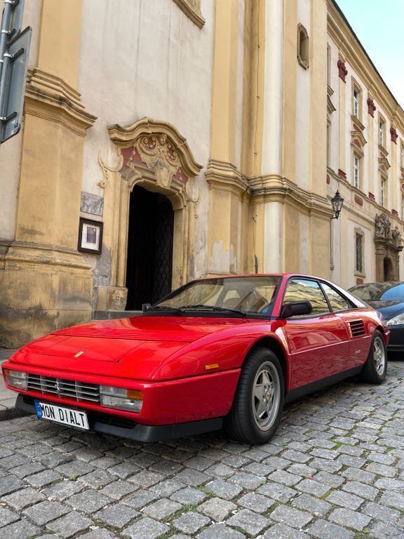 Rot Gebraucht 1990 Ferrari Mondial | 68.990 € - Bild 1/4