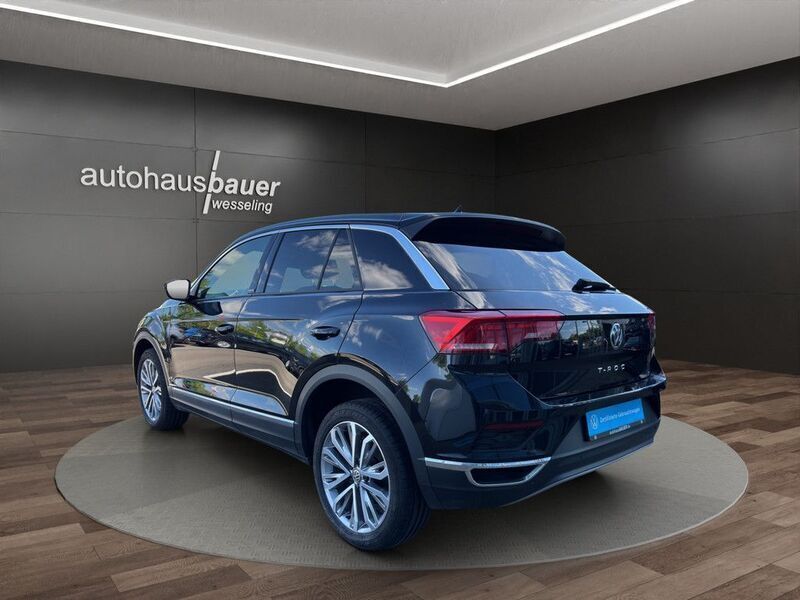 Gebraucht VW T-Roc Style 150 PS (110 kW) 2020 Schwarz / deep black (metallic) SUV