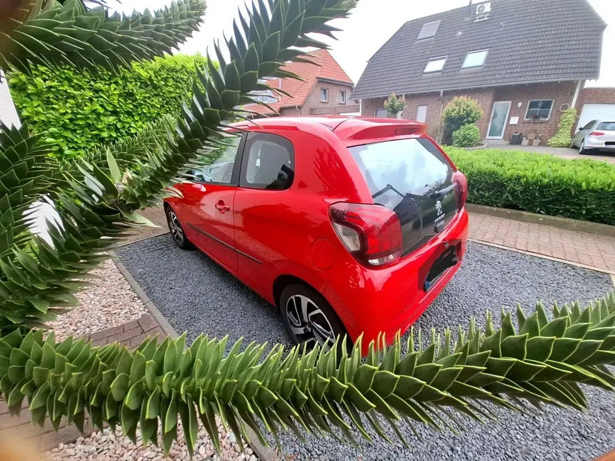 Gebraucht Peugeot 108 Allure 82 PS (60 kW) 2018 Rot Kleinwagen