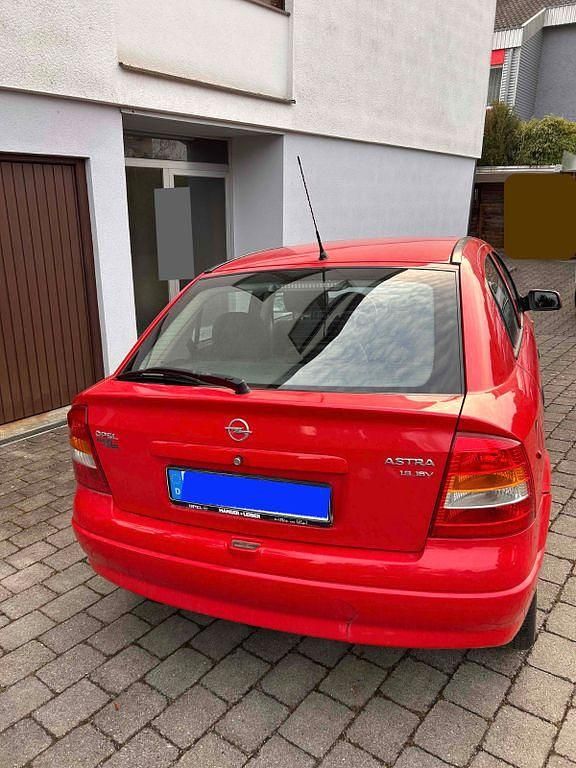 Gebraucht Opel Astra Elegance 116 PS (85 kW) 1998 Rot Limousine