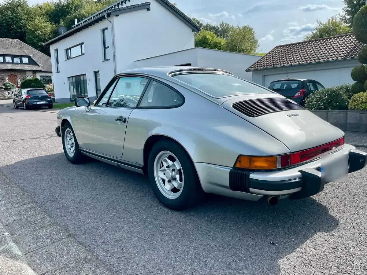 Gebraucht Porsche 911 174 PS (127 kW) 1977 Silber Coupé