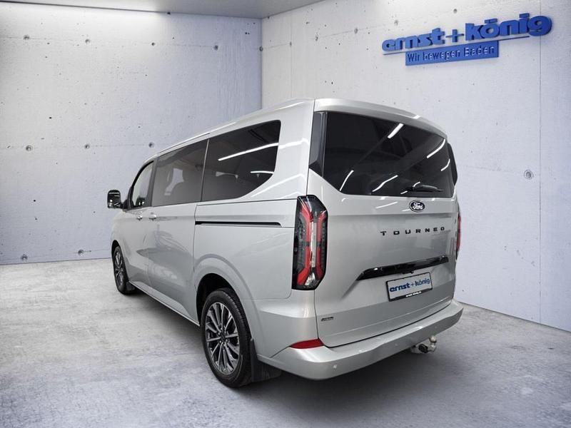 Neu Ford Tourneo Custom Titanium X 2025 Van