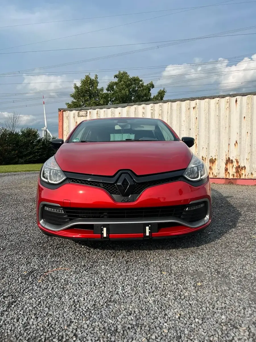 Gebraucht Renault Clio R.S. R.S. 200 PS (147 kW) 2014 Rot Kleinwagen