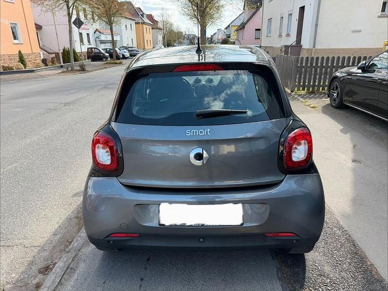 Gebraucht Smart ForFour Passion 90 PS (66 kW) 2016 Schwarz Kleinwagen