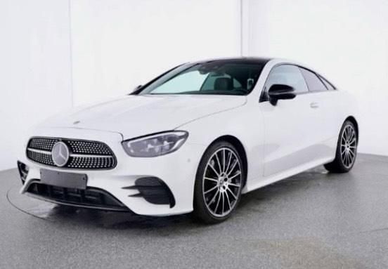 Weiß Gebraucht 2022 Mercedes E300 Coupé | 51.950 € - Bild 1/4