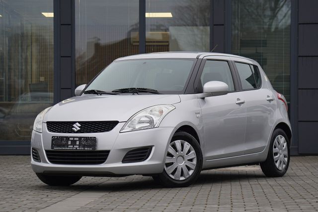 Weiß Gebraucht 2013 Suzuki Swift Comfort Kleinwagen | 3.980 € (Etwas zu teuer) - Bild 1/4