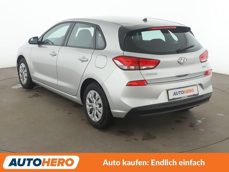 Gebraucht Hyundai i30 YES! 99 PS (72 kW) 2019 Grau Limousine